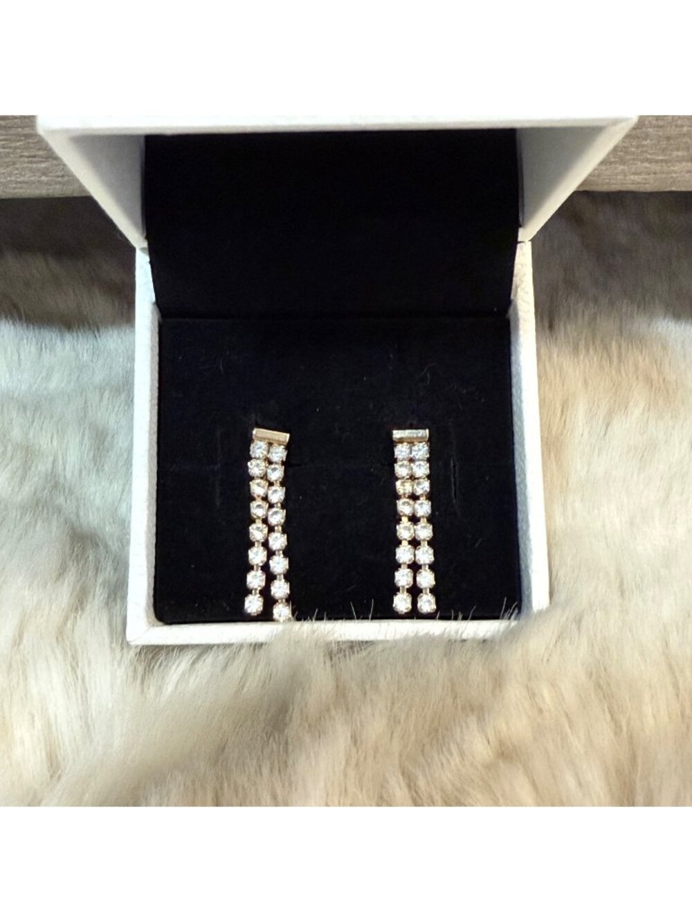 Vintage Avon White Rhinestone Drop Clip On Earring Set